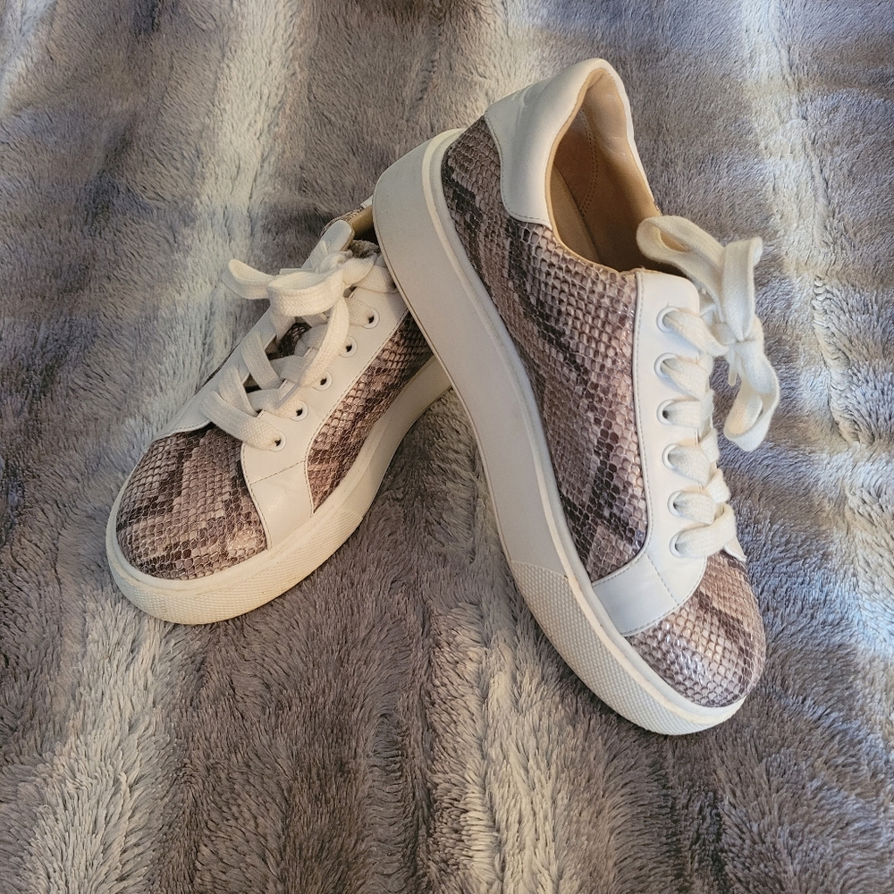 J LO Jennifer Lopez pear sorbet platform sneakers size 9.5